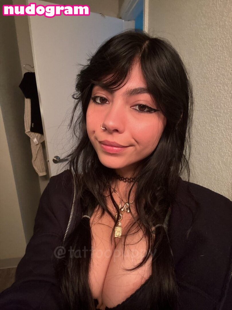 cute latina #mRVigRWe