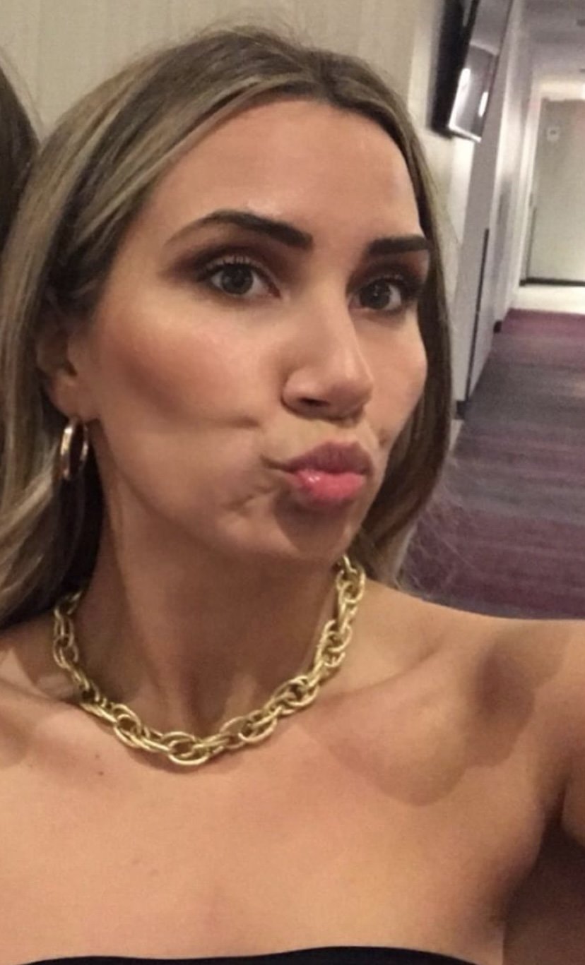 Sexy tan blonde baddie with perfect curves #BZ5sUaKi