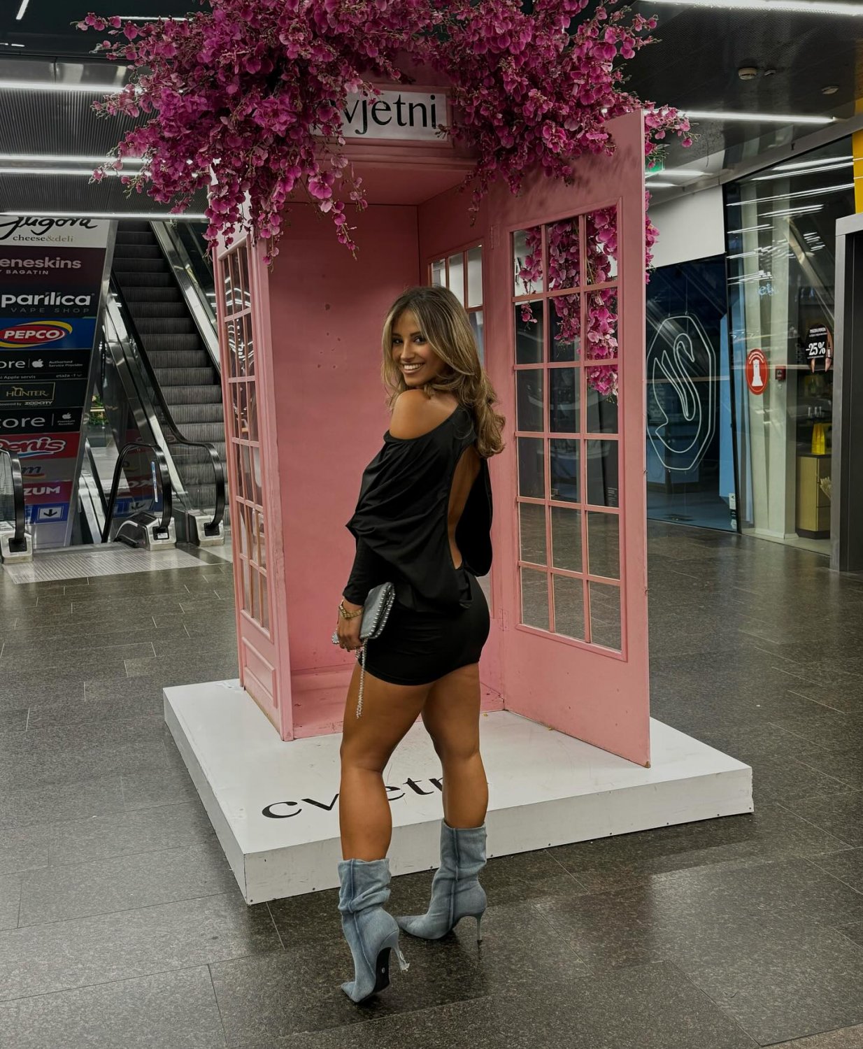Croatian whore Dora Juric #eBXjKDcI